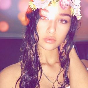 Meet your Posher, Camille